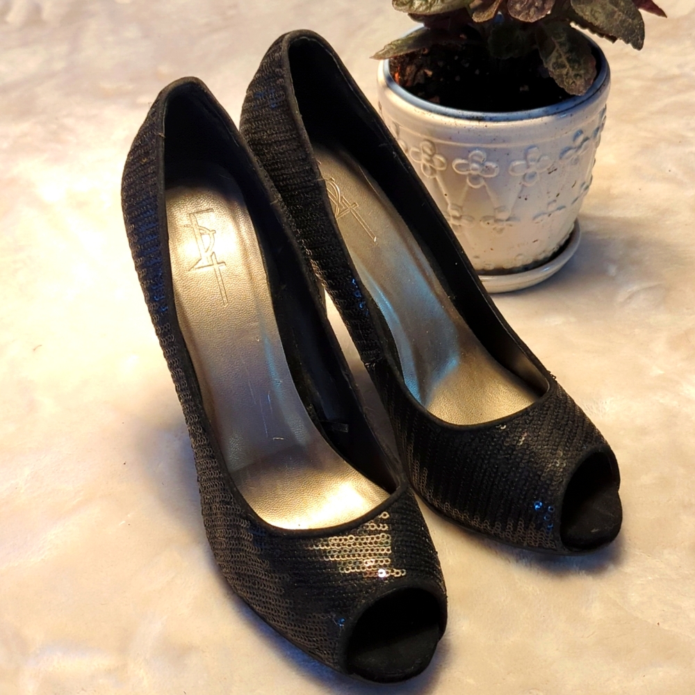 Black Peep Toe Sequined Pumps Sz 8